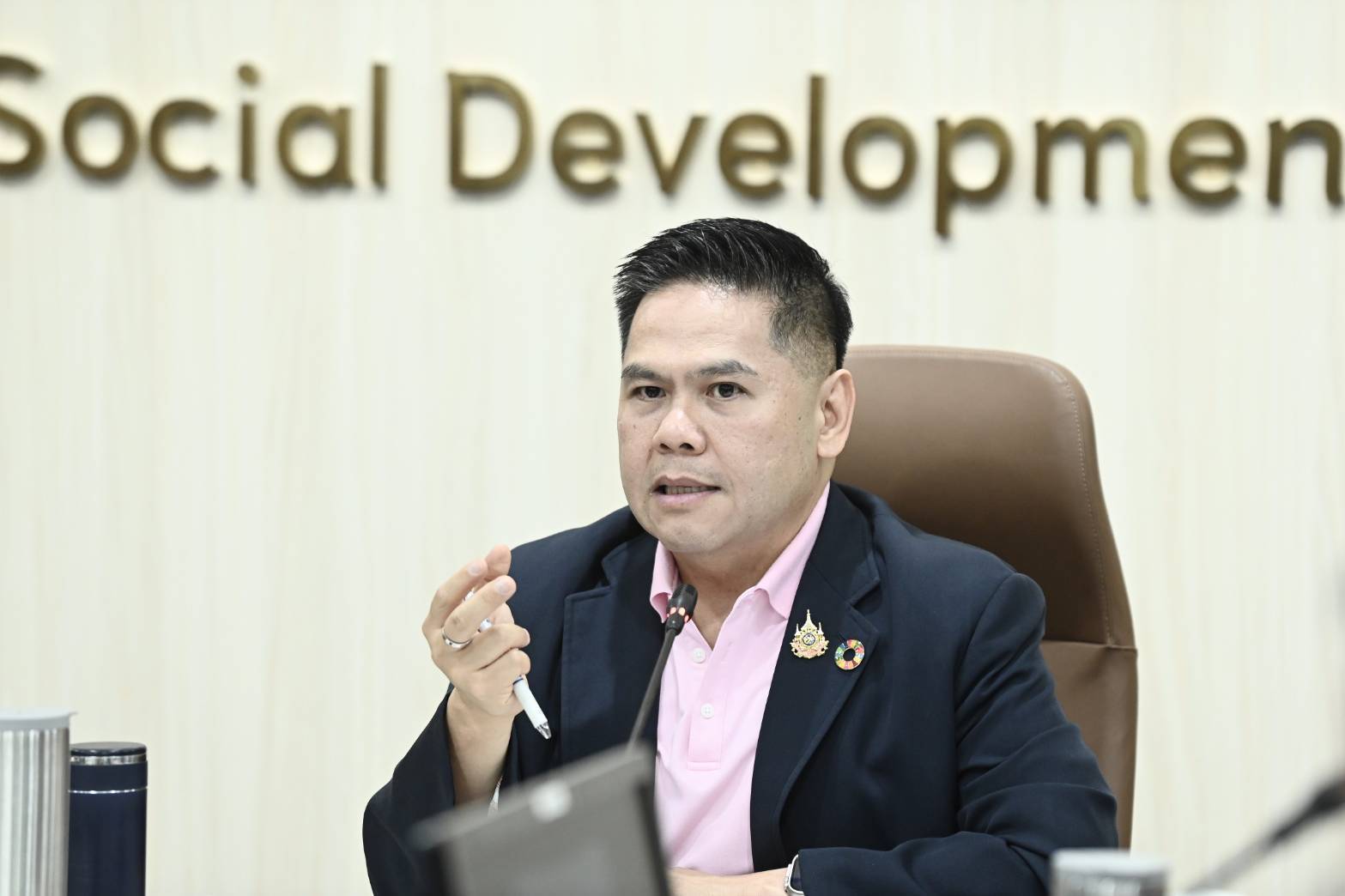 "วราวุธ"เผย สธค. -โรงรับจำนำเพื่อสังคมสังกัด พม.ฟรีดอกเบี้ย 5 เดือนเต็มรับเปิดเทอม