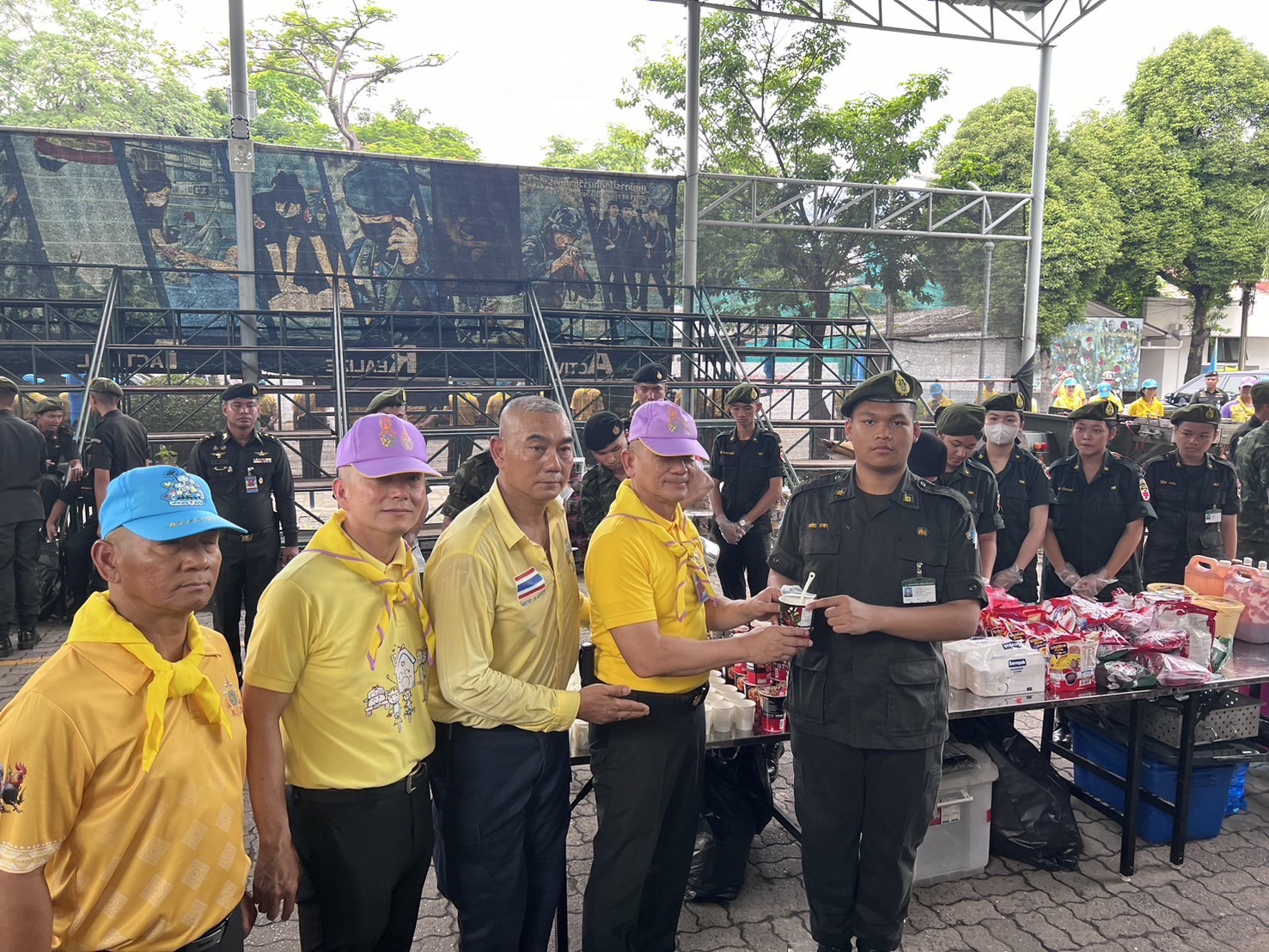 “ผบ.ทบ.”เป็นประธานจัดกิจกรรมเติมคนดีครั้งยิ่งใหญ่ 1 ล้านคนให้สังคม รด.จิตอาสา เราทำความดีด้วยหัวใจ 