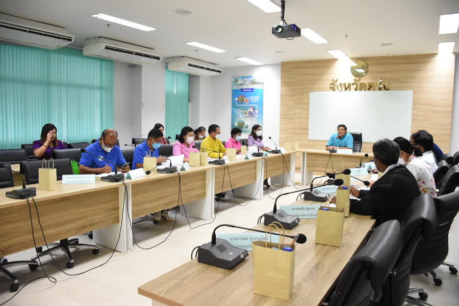 ตรังเร่งพิจารณาแผนบริหารจัดการผลไม้เพื่อแก้ไขปัญหาเกษตรกร