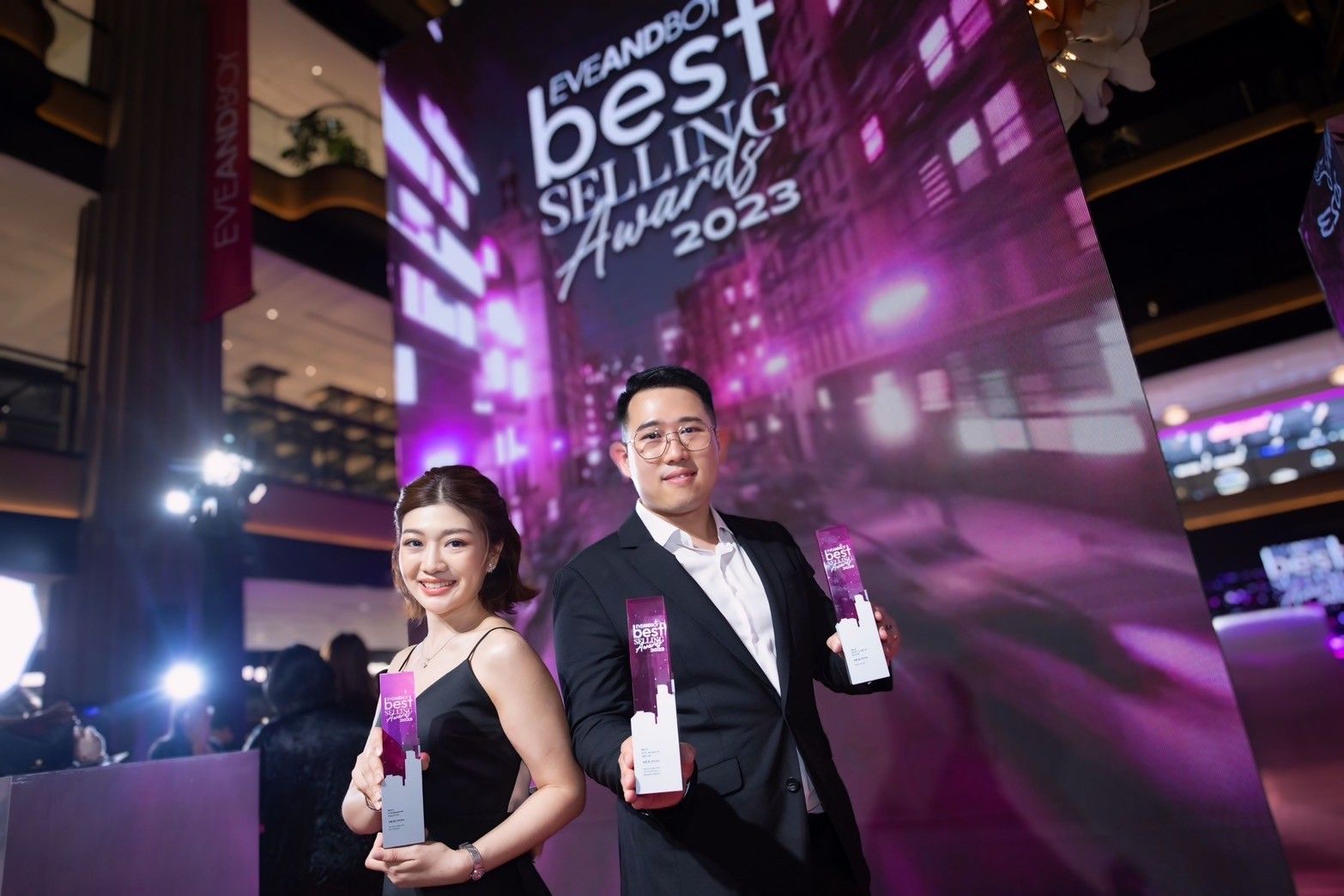 การันตีความปัง เมลินดา (MEILINDA) รับรางวัลยอดขายอันดับ 1 EVEANDBOY BEST SELLING AWARDS 2023