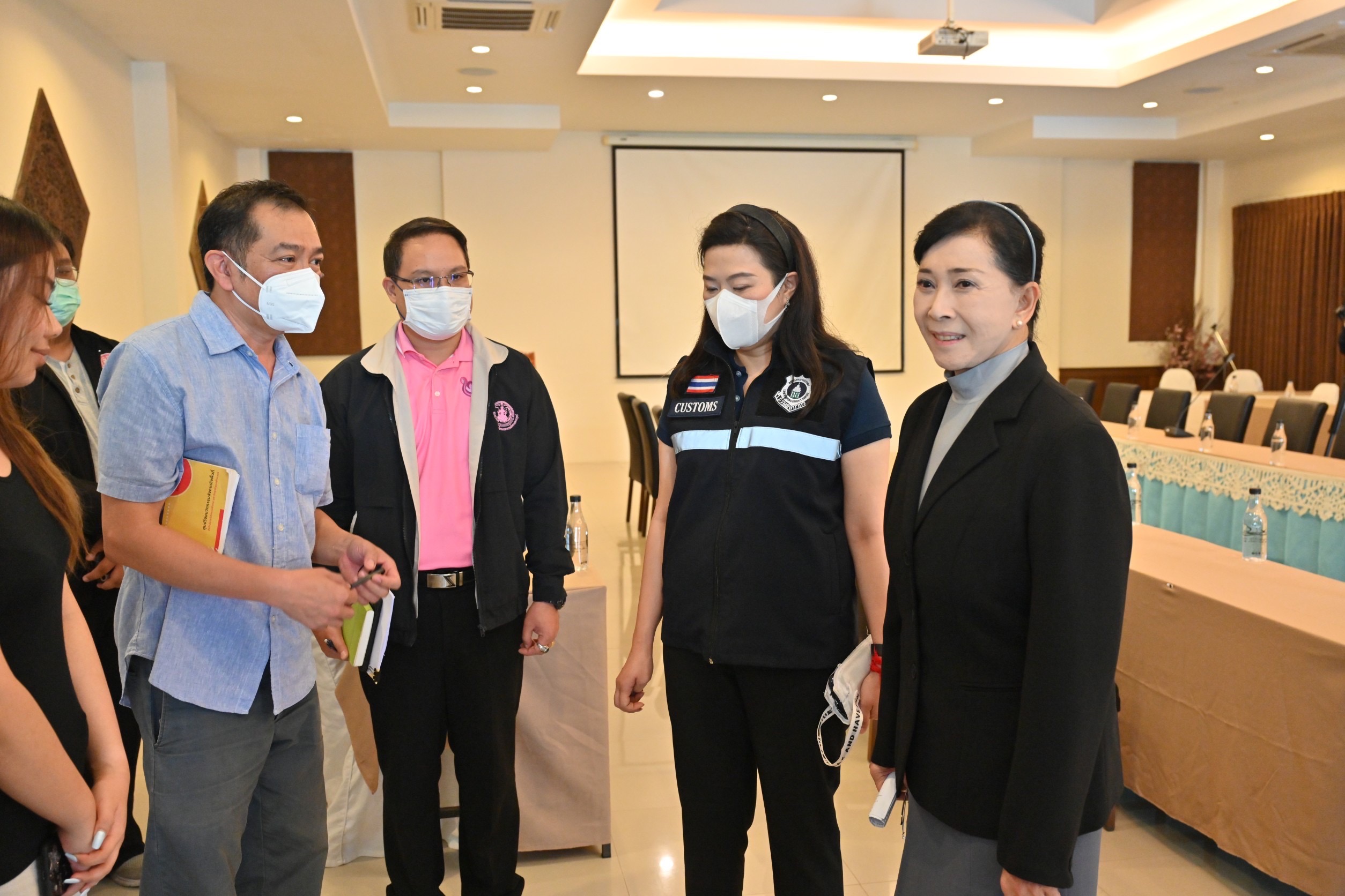 ภาครัฐ-มูลนิธิปวีณาฯ เร่งช่วยเหยื่อถูกหลอกทำงานในรัฐฉาน เมียนมา - ใช้หน้าม้าวัย 17 ปี หลอก 16 ปีขายตัว อดข้าว ซ้อม