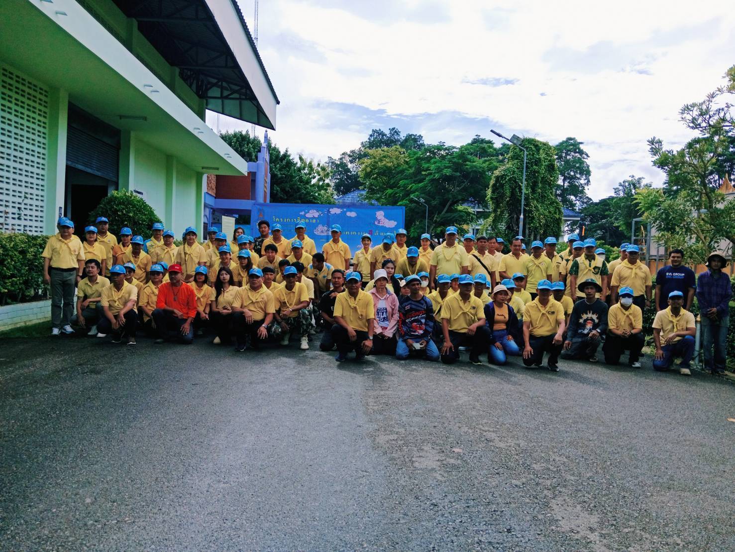 บางสะพาน จัดกิจกรรมจิตอาสาพัฒนา เนื่องในวันคล้ายวันสวรรคตพระบาทสมเด็จพระบรมชนกาธิเบศร มหาภูมิพลอดุลยเดช มหาราชบรมนาถบพิตร 