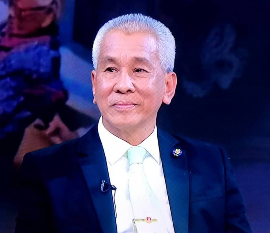 "ก๊วน สว.สีขาว" จ่อชงขอมติรัฐสภาส่ง "ศาลรธน." วินิจฉัยอำนาจหน้าที่วุฒิสภา "เศรณี" ปัดรับงานขวางแก้รัฐธรรมนูญ