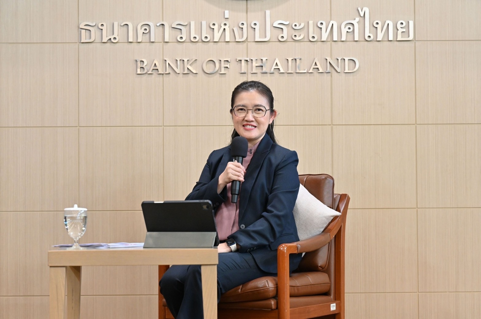 ธปท.เปิดข้อมูลสินเชื่อแบงก์พาณิชย์ Q3/67 หดตัว 2%-หนี้เอ็นพีแอลพุ่งแตะ 5.53 แสนล้านบาท