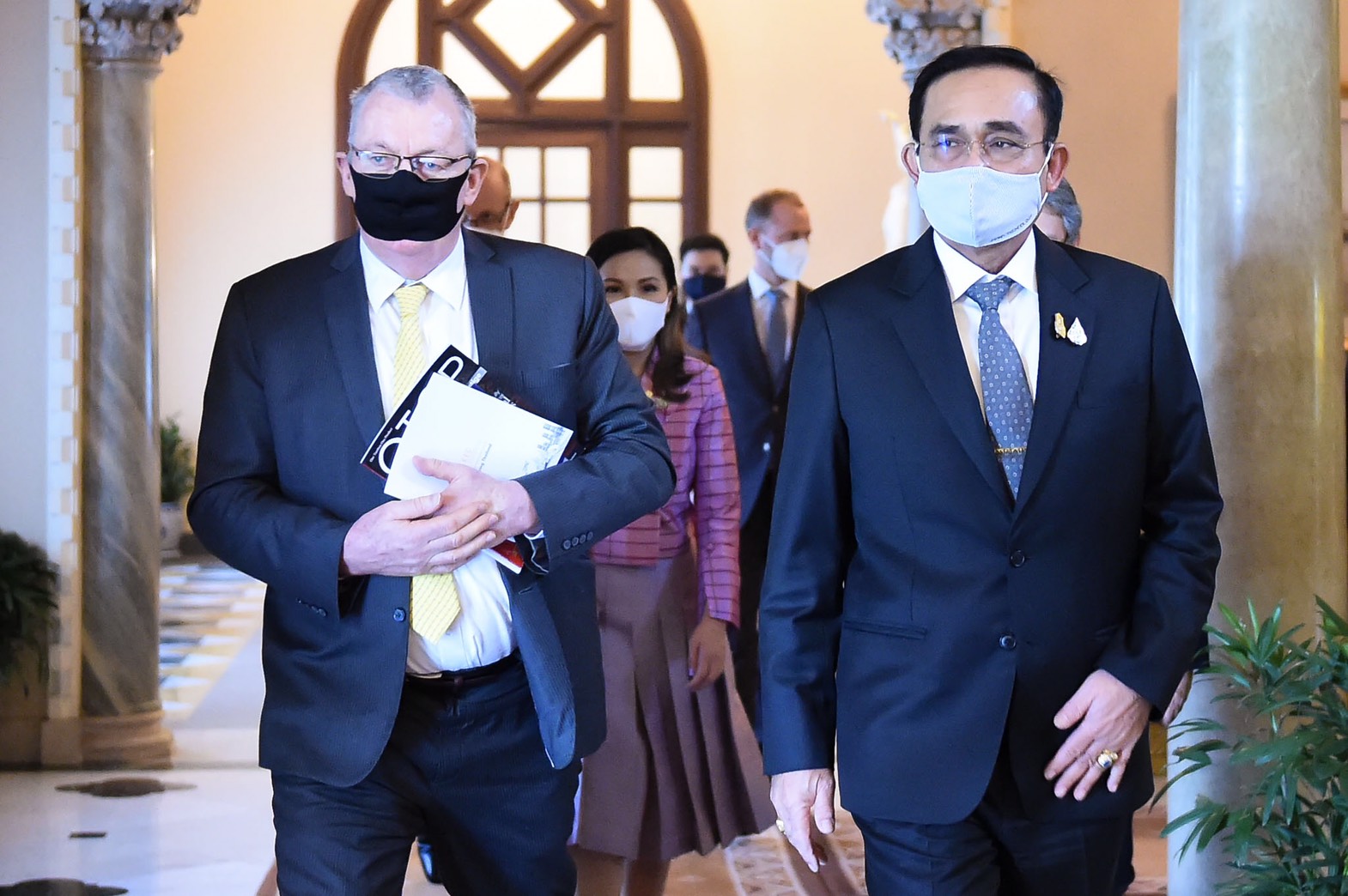 นายกฯ ขอ "ออสเตรเลีย" ดูแลคนไทยตกค้าง ด้าน "เอกอัครราชทูตฯ" มั่นใจระบบสาธารณสุขไทยคุมโควิด -19 ได้
