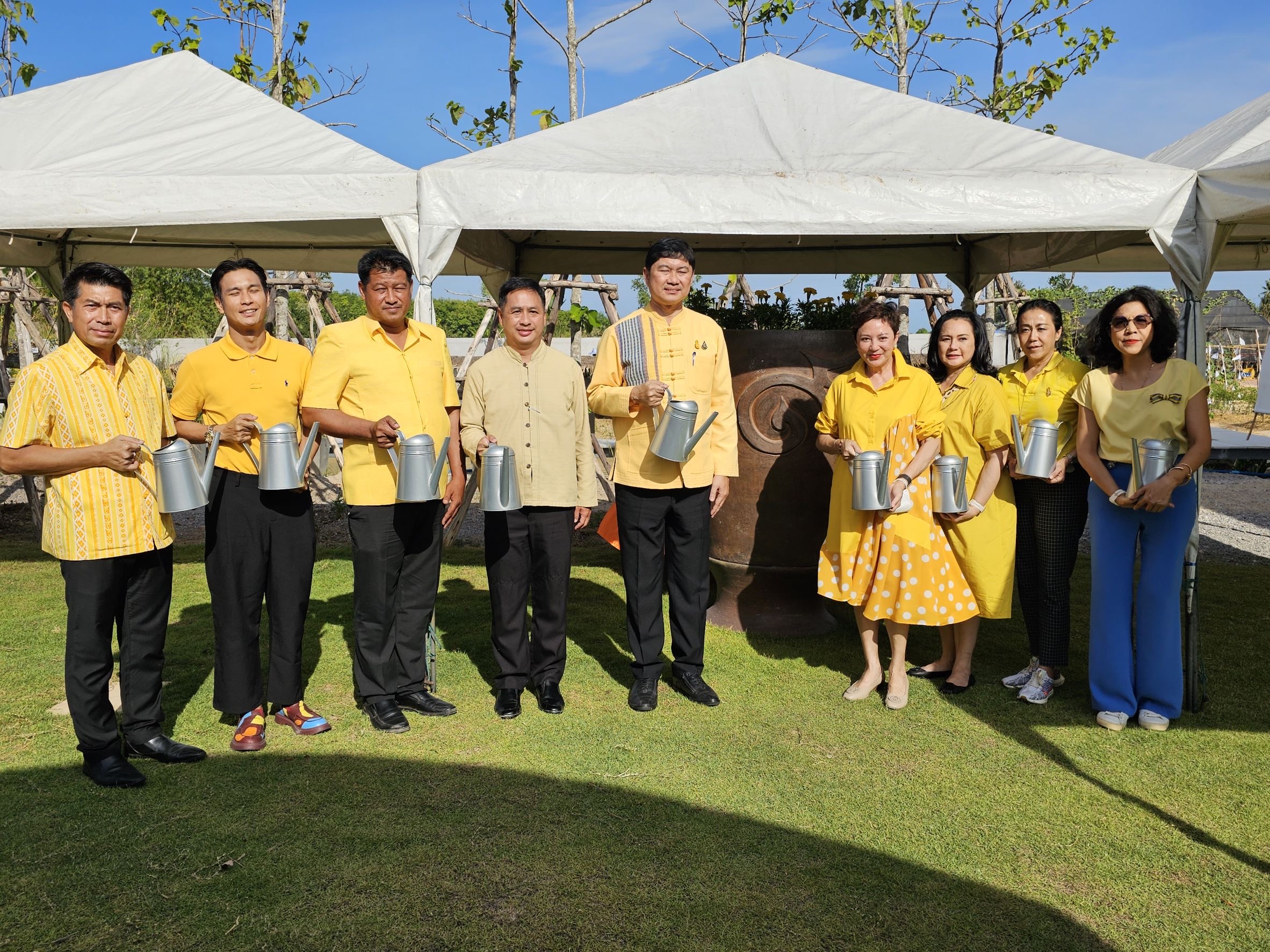 “หัวหิน” เปิดศูนย์การเรียนรู้เกษตรทฤษฎีใหม่ในวิถีคนเมือง น้อมรำลึกในหลวง ร.9 