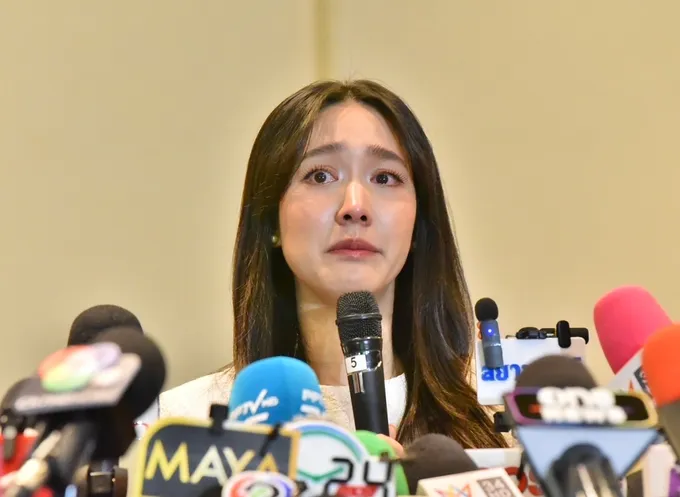 น้ำตาคลอ! "มิน พีชญา" กล่าวขอโทษ มีวันนี้ได้เพราะประชาชน