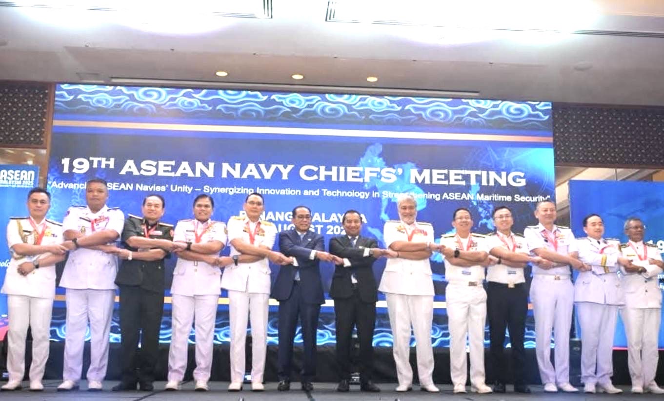 "ผู้บัญชาการทหารเรือ" ร่วมประชุม ผบ.ทร.อาเซียน ครั้งที่ 19 ที่มาเลเซีย เน้นเสริมความร่วมมือและนำนวัตกรรมสู่ความมั่นคงทางทะเล