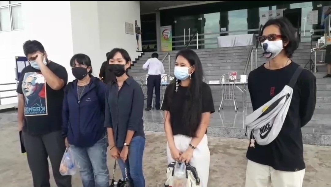 ศาลแขวงดุสิตอนุญาตให้ปล่อยตัวชั่วคราว"น้องมายด์"พร้อมพวก 