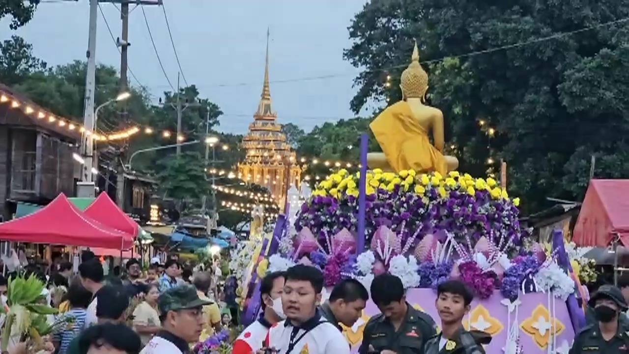 สระบุรี เปิดงานประเพณีตักบาตรดอกเข้าพรรษา หนึ่งเดียวในโลก