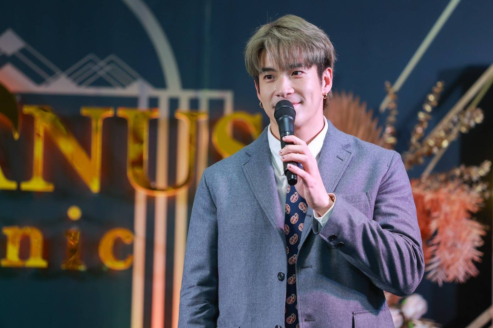 เตรียมพบกับการเปิดตัวพรีเซนเตอร์คนล่าสุด ในงาน “3rd Anniversary with New Presenter of Uranus Clinic” 