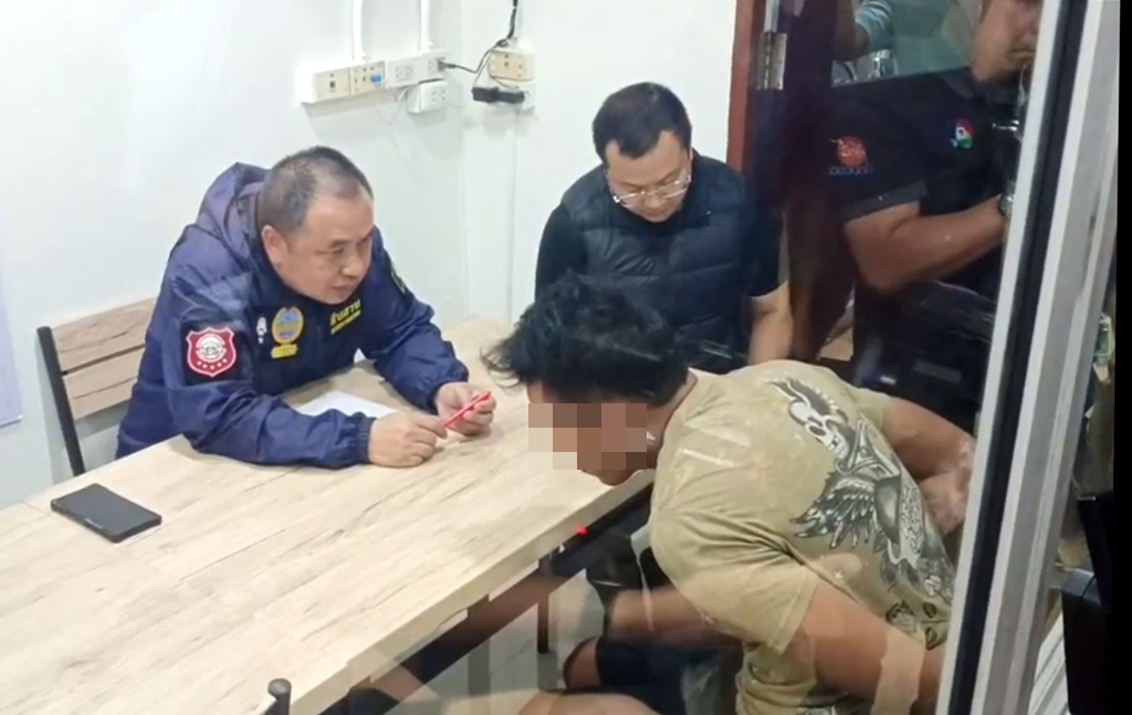 รวบแล้ว "ไอ้แม็ก" ฆ่าสาวทอมขับโบลท์ชิงเก๋ง ย่านนครชัยศรี