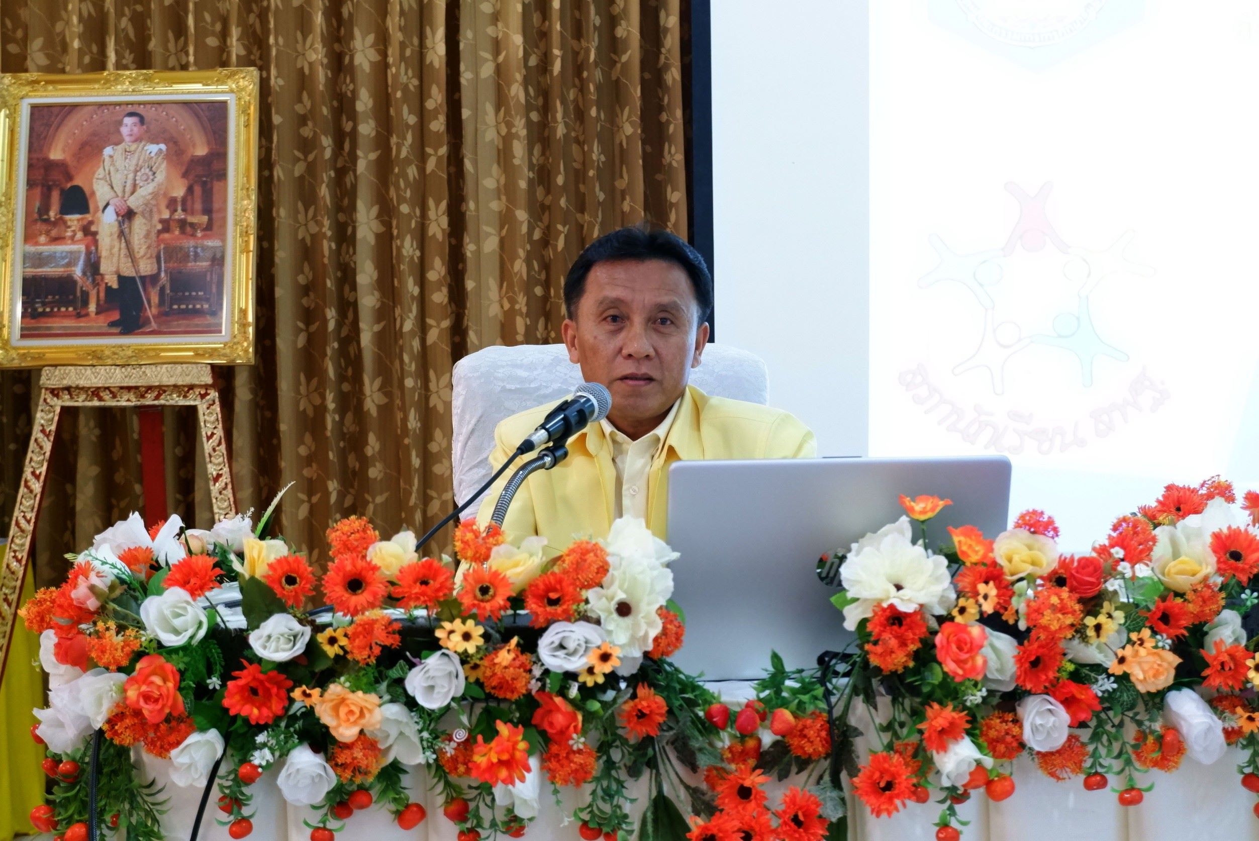 สพป.ตรังติวเข้มแกนนำสภานักเรียนตามโครงการขับเคลื่อนและพัฒนาประชาธิปไตย