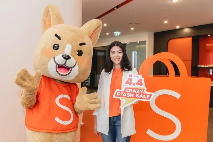 Shopee 4.4 Crazy Flash Sale เอาใจนักช้อปด้วยกองทัพสินค้าลดแรง 90%-ส่งฟรีไม่มีขั้นต่ำ