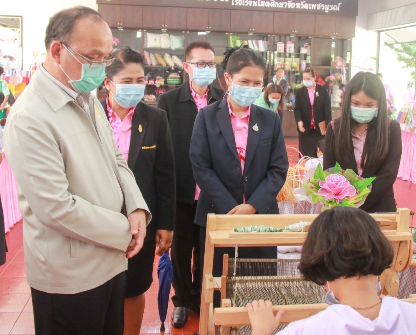 ผู้ตรวจราชการกระทรวงศึกษาธิการ นำคณะลงพื้นที่ตรวจราชการที่โรงเรียนโสตศึกษา เพชรบูรณ์