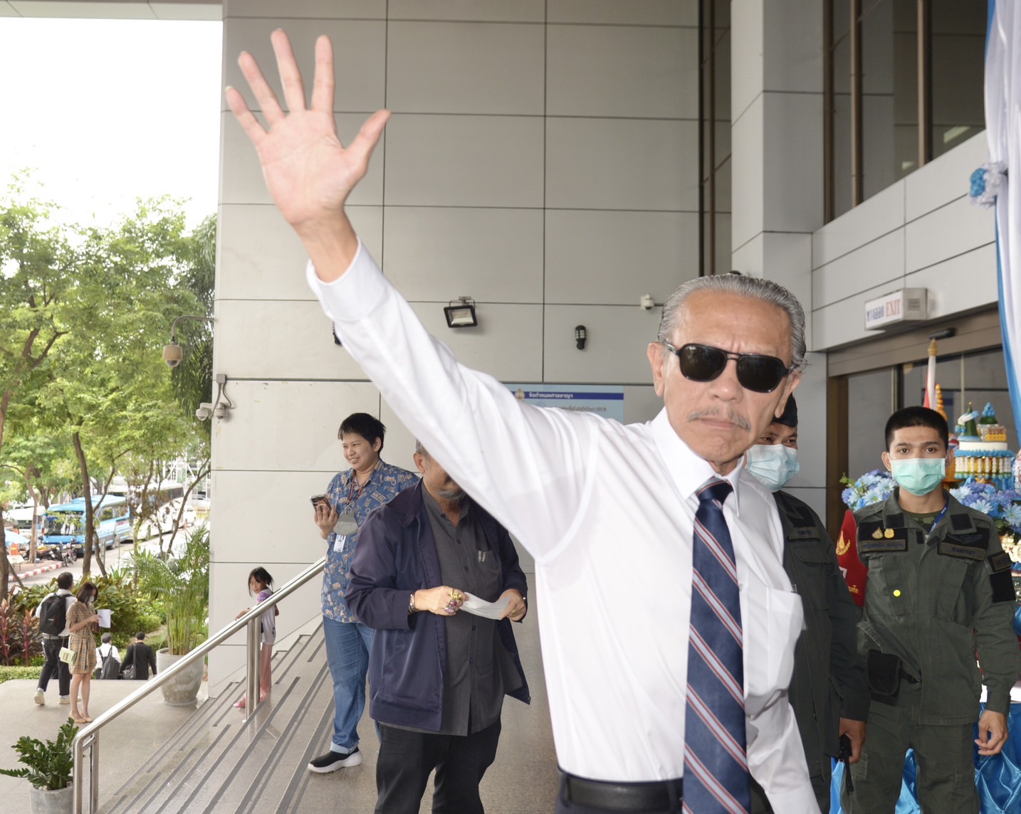 "ชูวิทย์" รู้สึกขนลุก โดน "เศรษฐา" ฟ้องหมิ่นประมาท ยันทำเพื่อชาติบ้านเมือง 