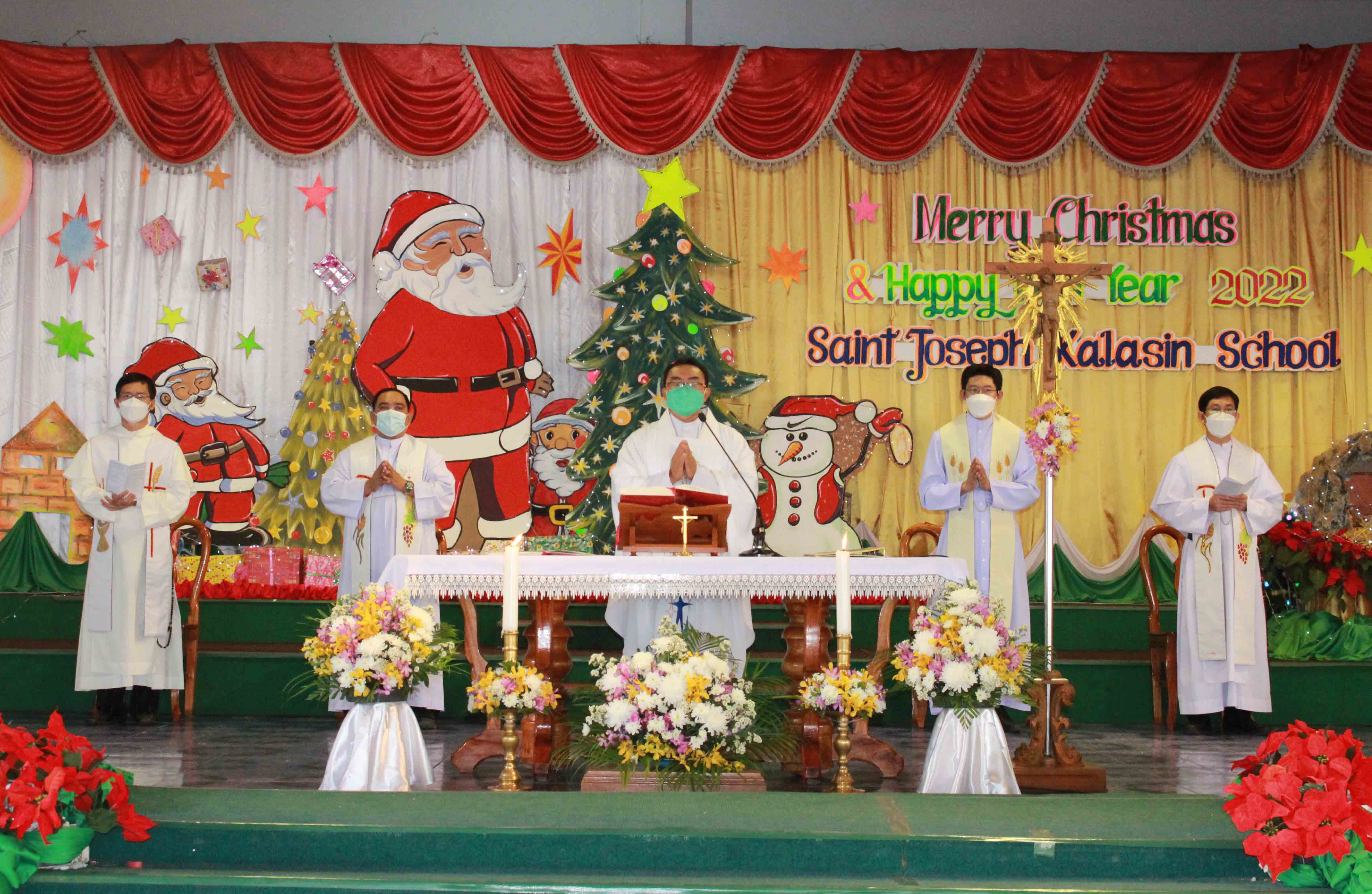 โรงเรียนเอกชนกาฬสินธ์ุ จัดพิธีมิสซาขอพรปลอดภัยจากโควิด-ฉลองคริสต์มาส