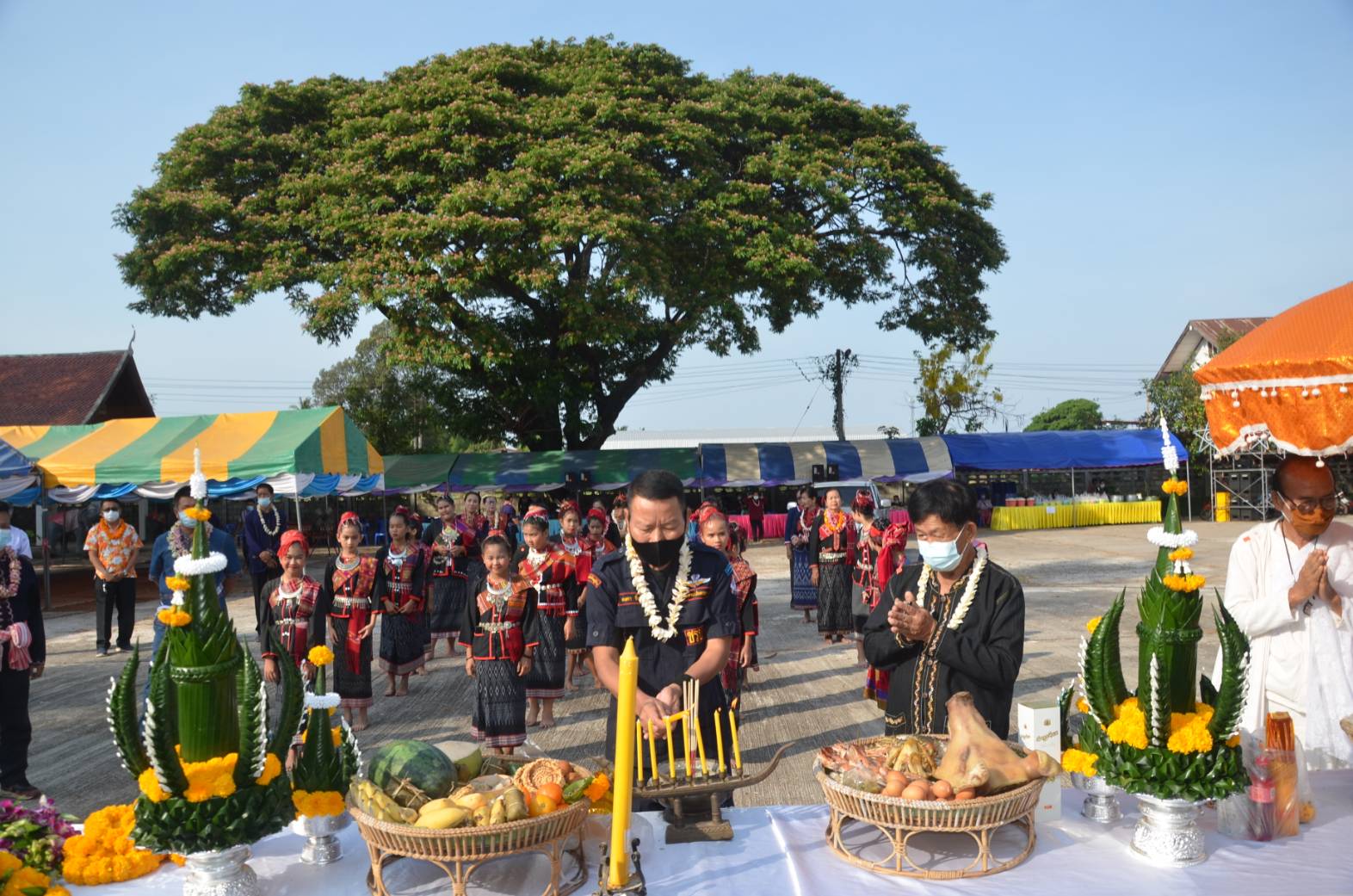 กาฬสินธุ์จัดสงกรานต์วันครอบครัวเลี้ยงวิญญาณบรรพบุรุษวิถีภูไท