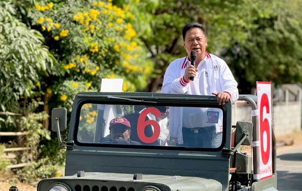 กาฬสินธุ์เดือด “หมู-วิรัช” เพื่อไทย ลุยเคาะประตูบ้าน มั่นใจคว้าชัยเขต 1