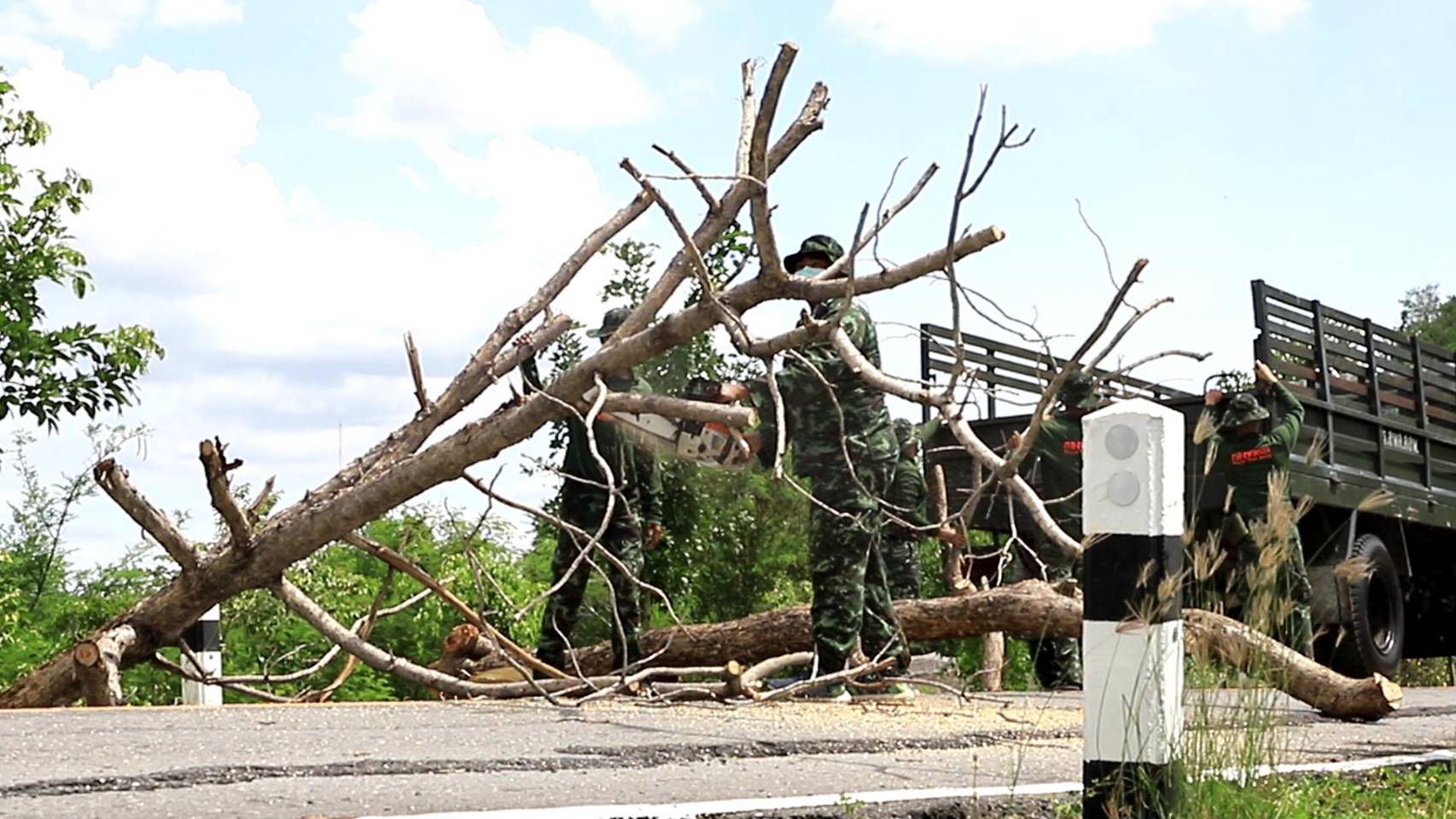 ศบภ.นสศ.จัดกำลังพล 150 นาย ซ้อมแผนป้องกันบรรเทาสาธารณภัยเต็มรูปแบบ พร้อมให้การช่วยเหลือประชาชนในทุกมิติ 