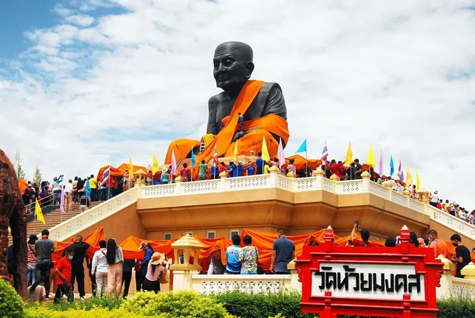 นอภ.หัวหิน ชวน นทท.ห่มผ้าหลวงปู่ทวดองค์ใหญ่ 13 ส.ค.นี้