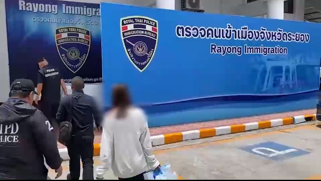 ตํารวจสอบสวนกลาง(CIB) รวบเจ๊นุ๊คกับพวก ค้ากามเด็กผ่านทวิตเตอร์ โยงเครือข่ายรวบกลุ่มผู้ซื้อบริการทันควัน
