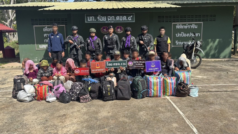 โดรนจับความร้อนสแกนกลางดึก รวบแรงงานเขมร 22 คน ลอบเข้าไทย หวังหางานชลบุรี 
