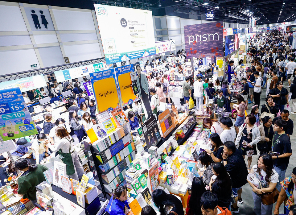 โล๊ะโกดัง! คลังหนังสือ 2 วันสุดท้าย! สายอ่านทุกวัย รับวันหยุดยาว “สัปดาห์หนังสือฯ” ลดกระหน่ำถล่มทลาย 