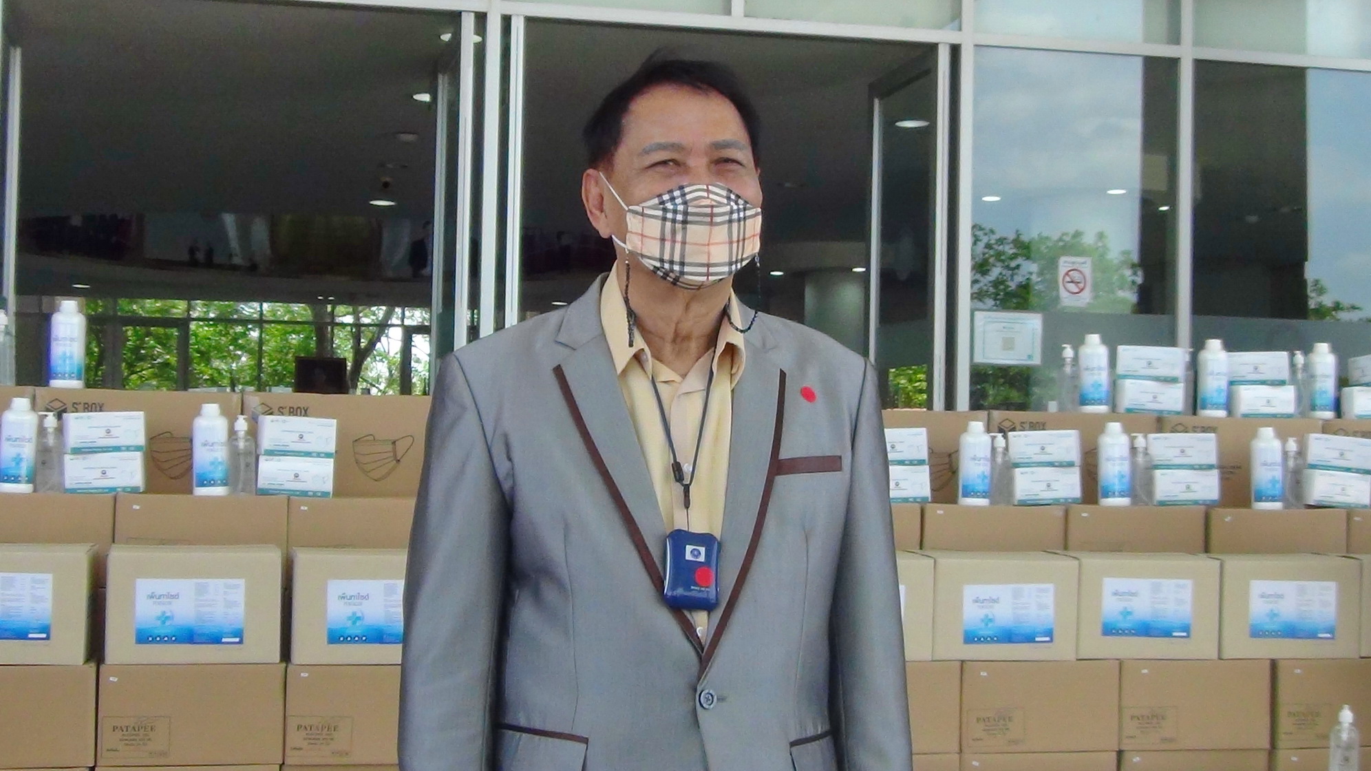 อบจ.แปดริ้ว หั่นงบฟุ่มเฟือยทิ้ง เจียดเป็นเงินอุดหนุนป้องกันโควิด
