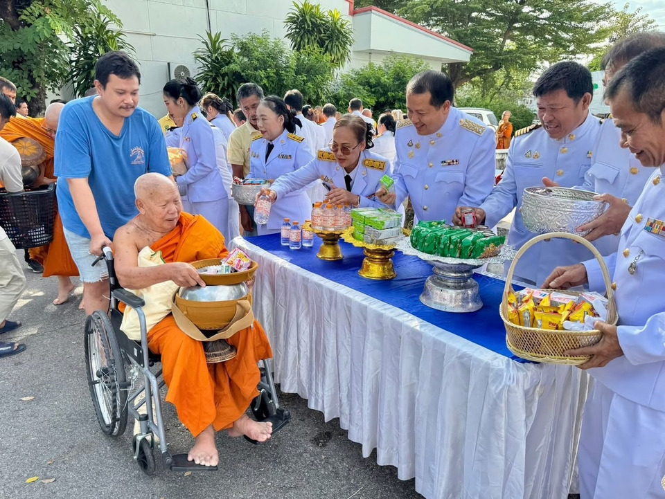 กุฉินารายณ์ร่วมพิธีบำเพ็ญกุศล “13 ตุลา วันนวมินทรมหาราช” น้อมรำลึกในหลวงรัชกาลที่ 9
