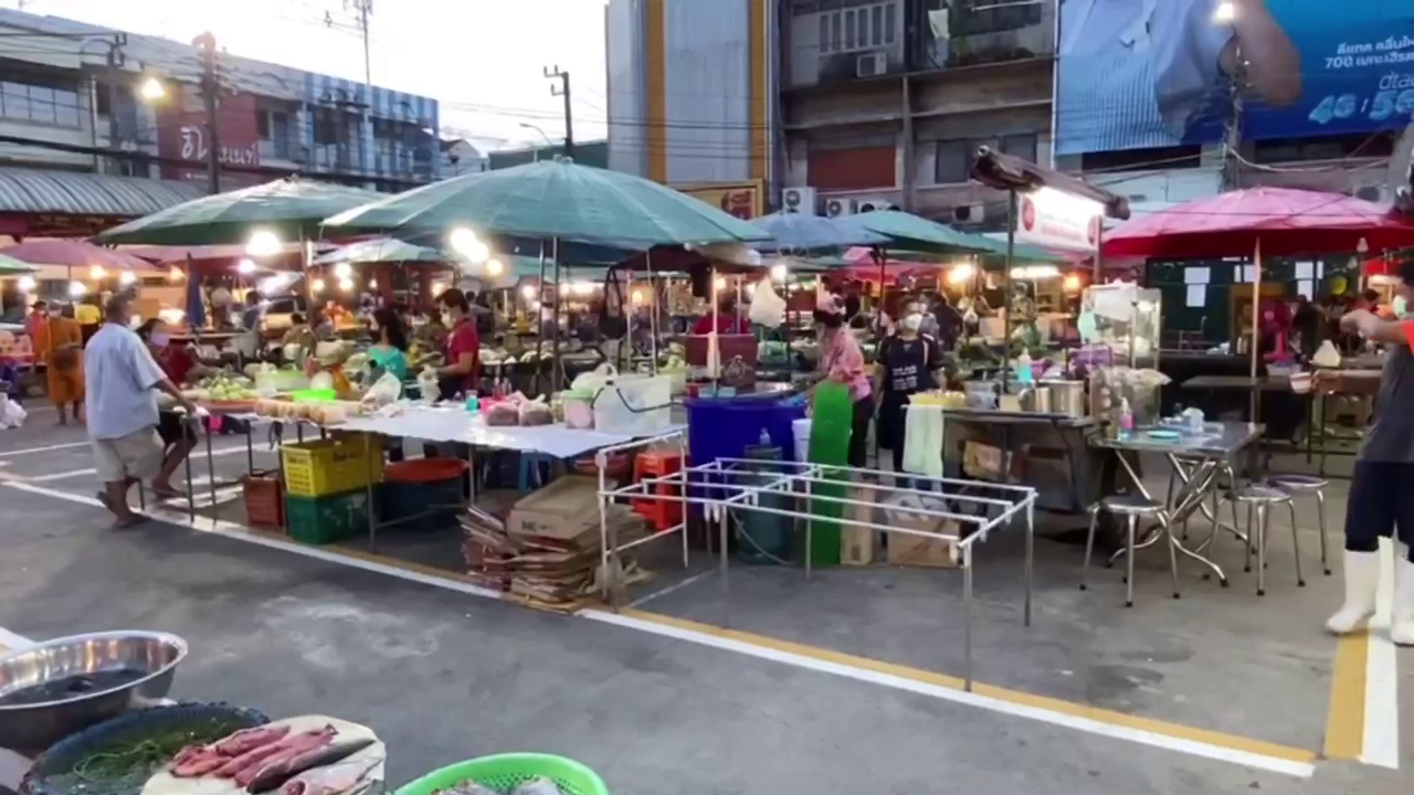 พ่อค้าแม่ค้าเฮ!! เปิดตลาดสดเทศบาลนครนนทบุรีวันแรกหลังปิดกว่า 1 เดือน