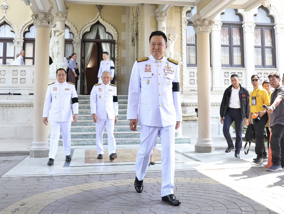 ครม.อนุทิน 2 เข้าทำเนียบฯ ถ่ายภาพติดบัตร “ซาบีดา” เผย ดึงท่องเที่ยวรวมวัฒนธรรมไม่เกิน 6 เดือน “ภราดร” โยน นายกฯเคาะกู้เงินแก้วิกฤติพลังงาน