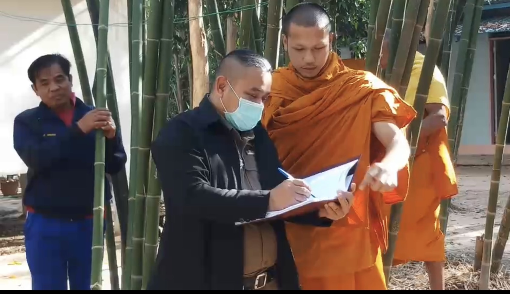 โจรใจบาป! งัดกุฏิขโมยทรัพย์สิน-โทรศัพท์มือถือ ช่วงพระออกบิณฑบาตร