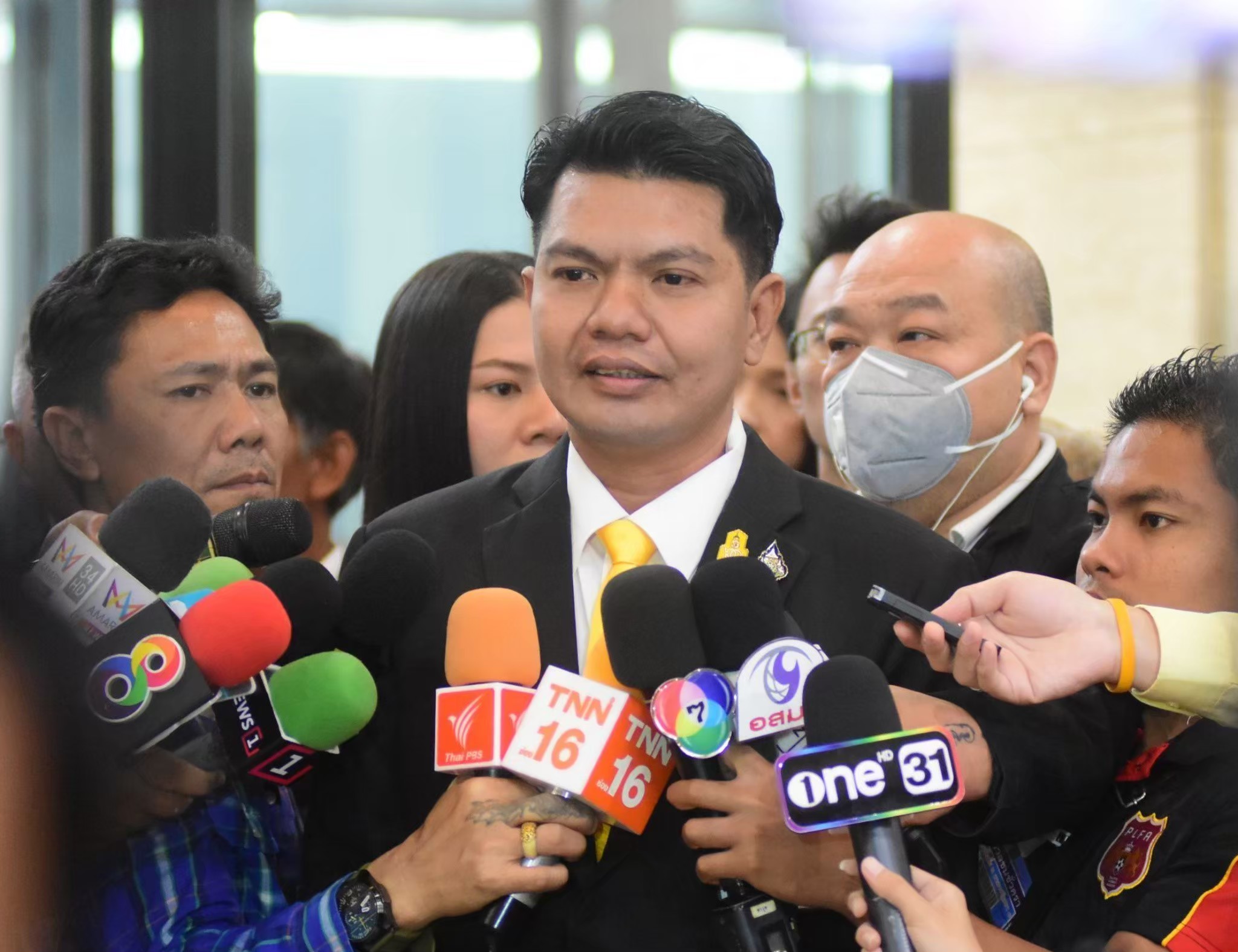 ด่วน ! ศาลรธน.สั่งยุบพรรคไทรักธรรม "พีระวิทย์" พ้นส.ส.ทันที เพิกถอนสิทธิกรรมการบริหาร 10 ปี