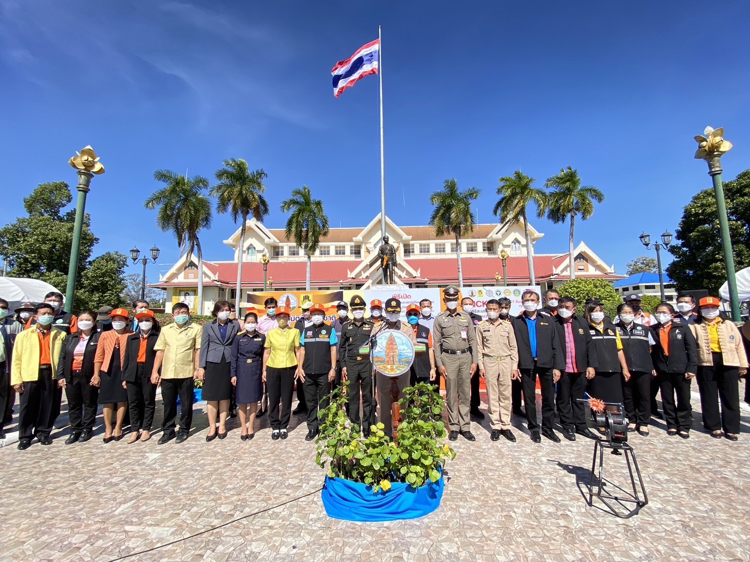 Kick off ศรีสะเกษร่วมใจ สวมหมวกนิรภัย 100 เปอร์เซ็นต์ วันป้องกันอุบัติภัยแห่งชาติ 