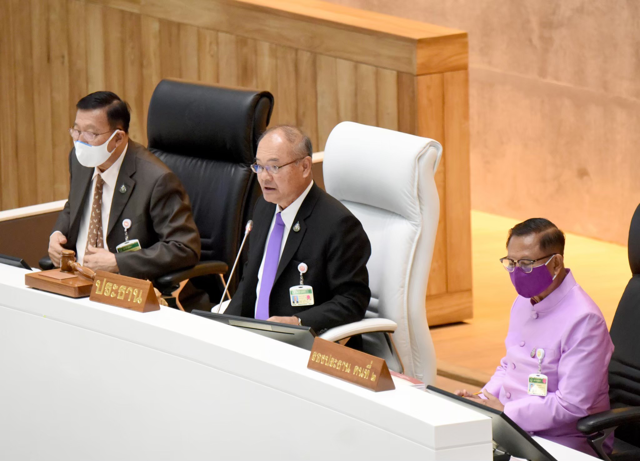 วุฒิฯ จี้ "ดอน"แจงมาตรการรับมือหลังคลายล็อกให้เข้าประเทศได้ ด้านรมว.ต่างประเทศ รับปากเปิด Travel Bubble จะค่อยเป็นค่อยไป