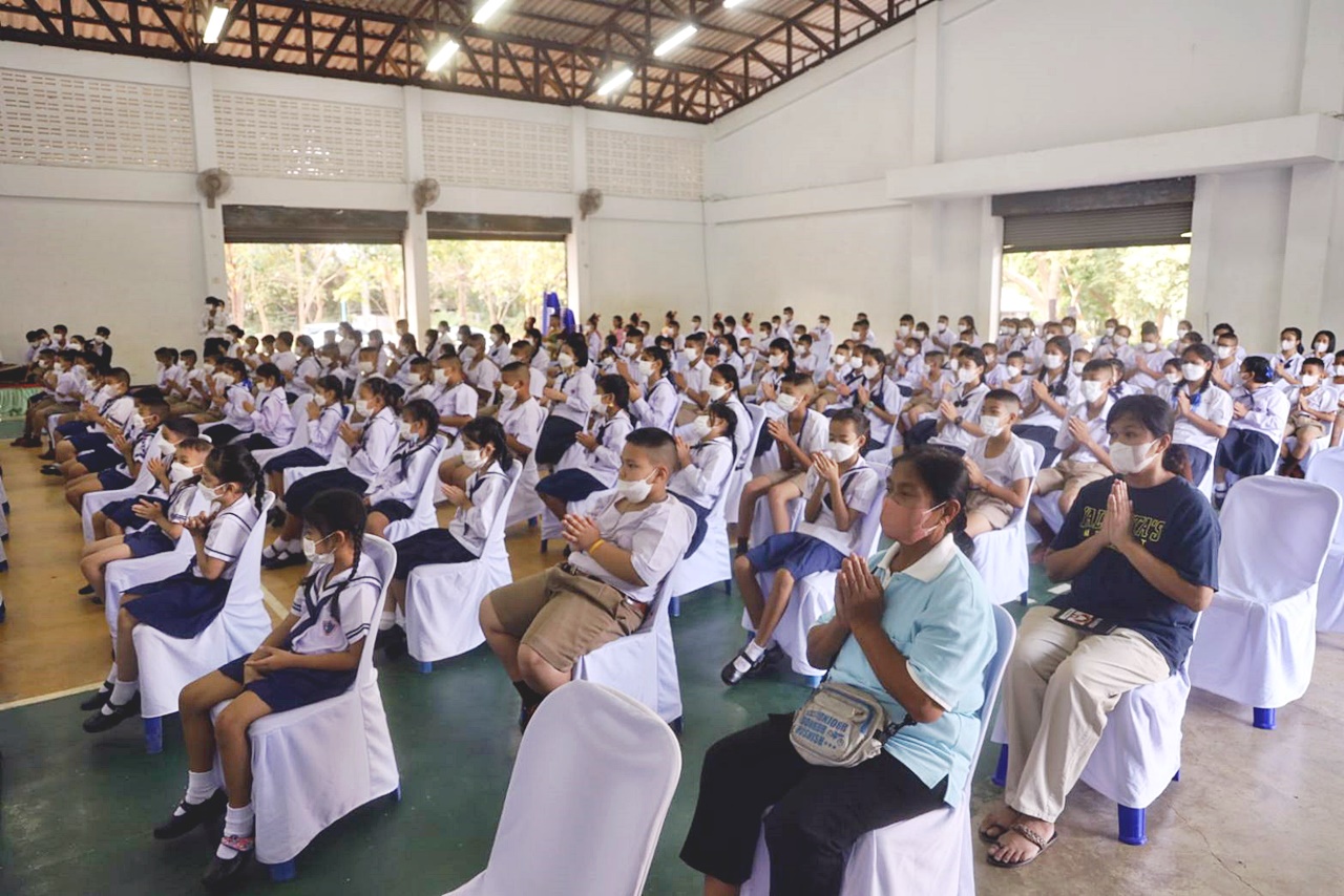 โรงเรียนสัตหีบ จัดงานวันคล้ายวันสถาปนา ครบรอบปีที่ 85 พร้อมมอบทุนสนับสนุนการศึกษา 