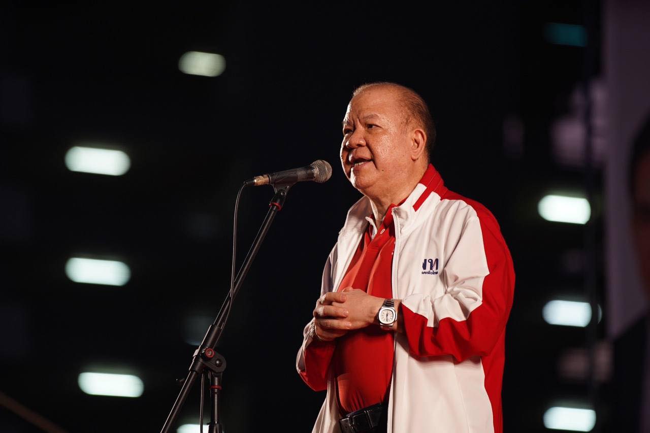 "พิชัย" สยบลือ ! ยันไม่ลาออก "เพื่อไทย" ไม่รู้ใครปล่อยข่าว ยอมรับ "ก้าวไกล" กระแสโซเชียลมาแรง