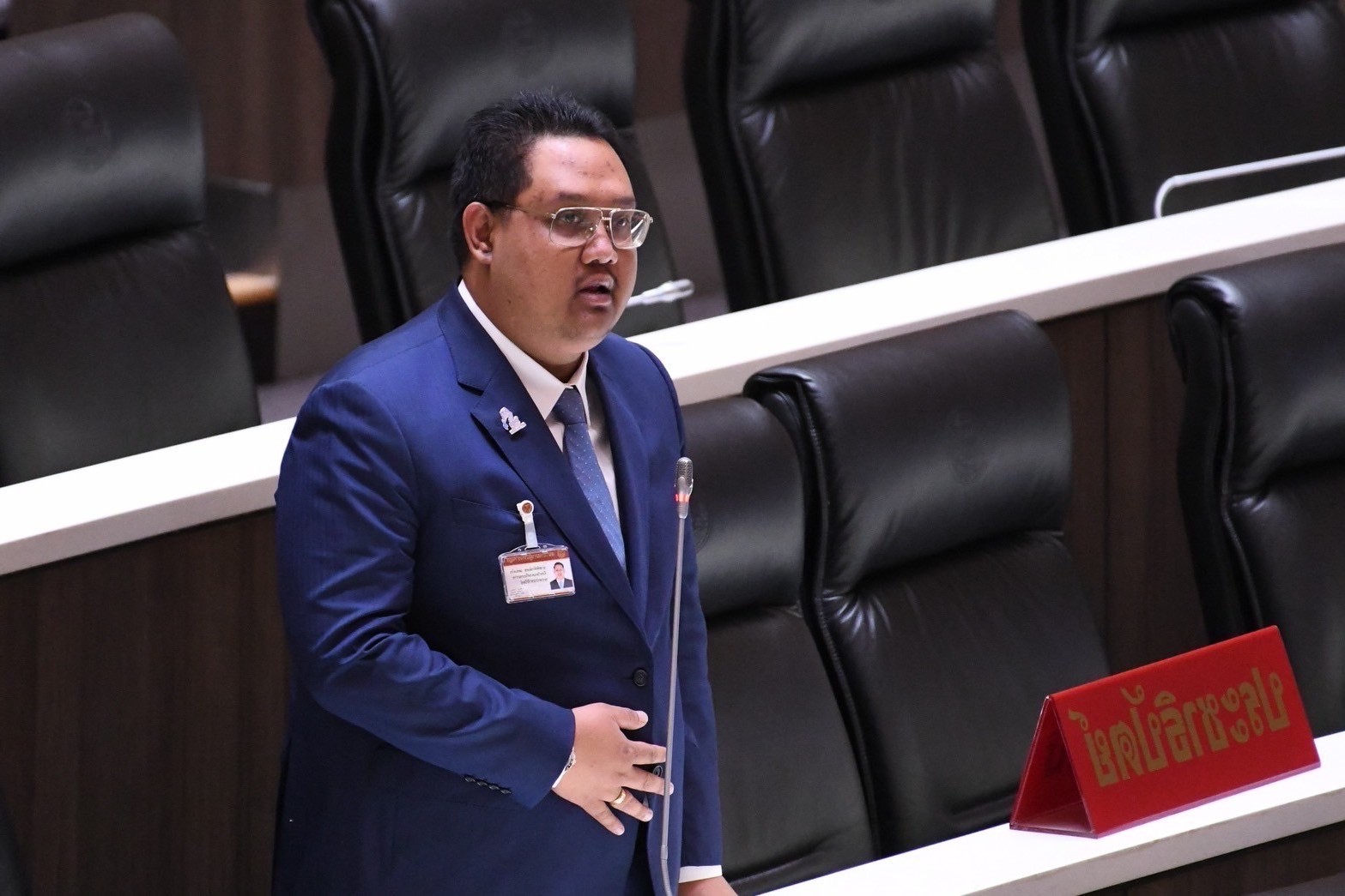 "ประชาธิปัตย์" กางข้อสอบ ซักฟอก "รัฐบาล"  ซัดนโยบายประกาศแล้วไม่ทำ พุ่งเป้า "ดิจิทัลวอลเล็ต" ปล่อย "นักโทษเทวดา" ทำลายหลักนิติรัฐ 
