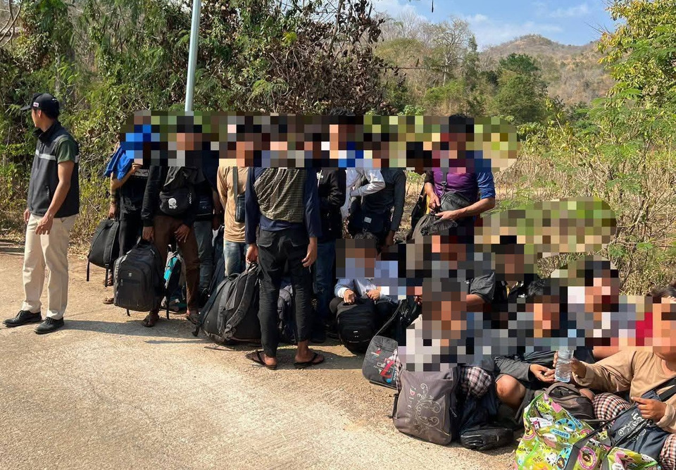 บุกจับกลางไทรโยค! กอ.รมน.กาญจนบุรี รวบแรงงานเถื่อน 83 ราย ผู้นำพา 3 คน