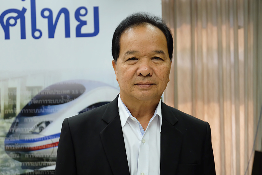"สมคิด"คาดหลังทำประชามติ ใช้เวลา20เดือนได้รธน.ฉบับใหม่