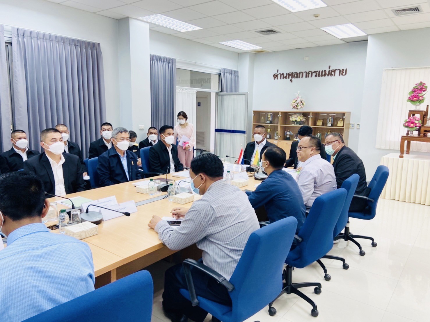 ลุ้นเปิดด่าน เชียงราย-ท่าขี้เหล็ก หารือแล้วเตรียมเปิดด่านแม่สาย 1 วางมาตรการเข้มหลังช้ากว่าชายแดนด้านอื่น