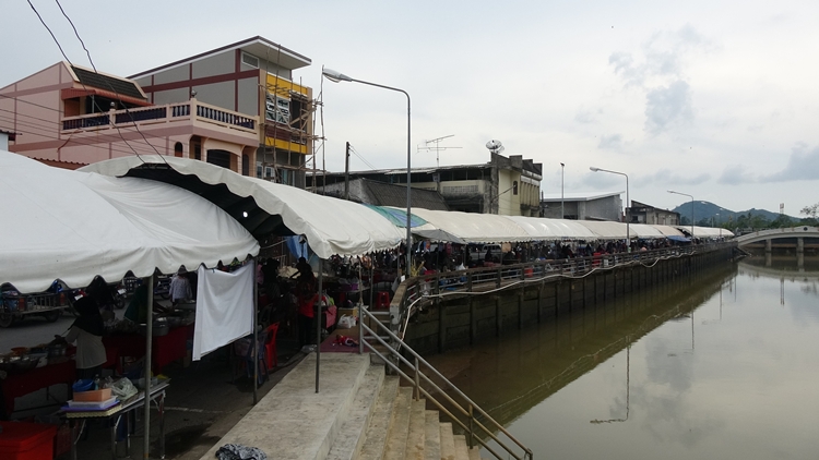 เสน่ห์วัฒนธรรมชายแดนใต้ ตลาดรอมฏอนสตูลอัตลักษณ์ท้องถิ่น