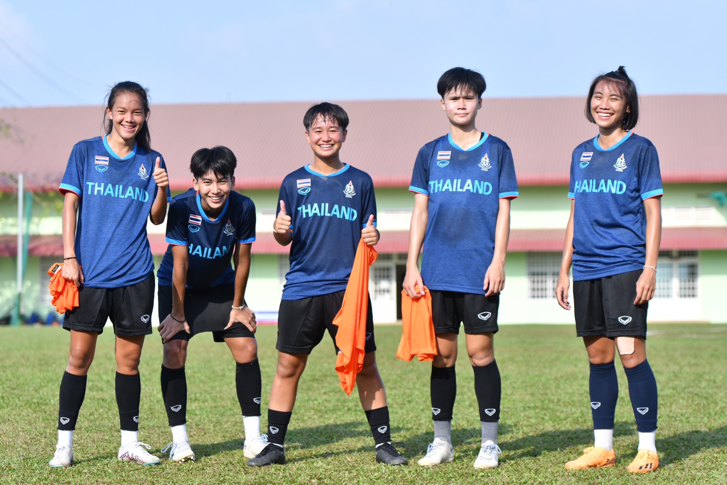 11 ตัวจริง "ขุนพลทัพชบาแก้ว"  ฟาดแข้งเกมแรกกับ "สิงคโปร์"  ศึกซีเกมส์ ที่กัมพูชา T-Sport 7 ยิงสด 4 โมงเย็น 