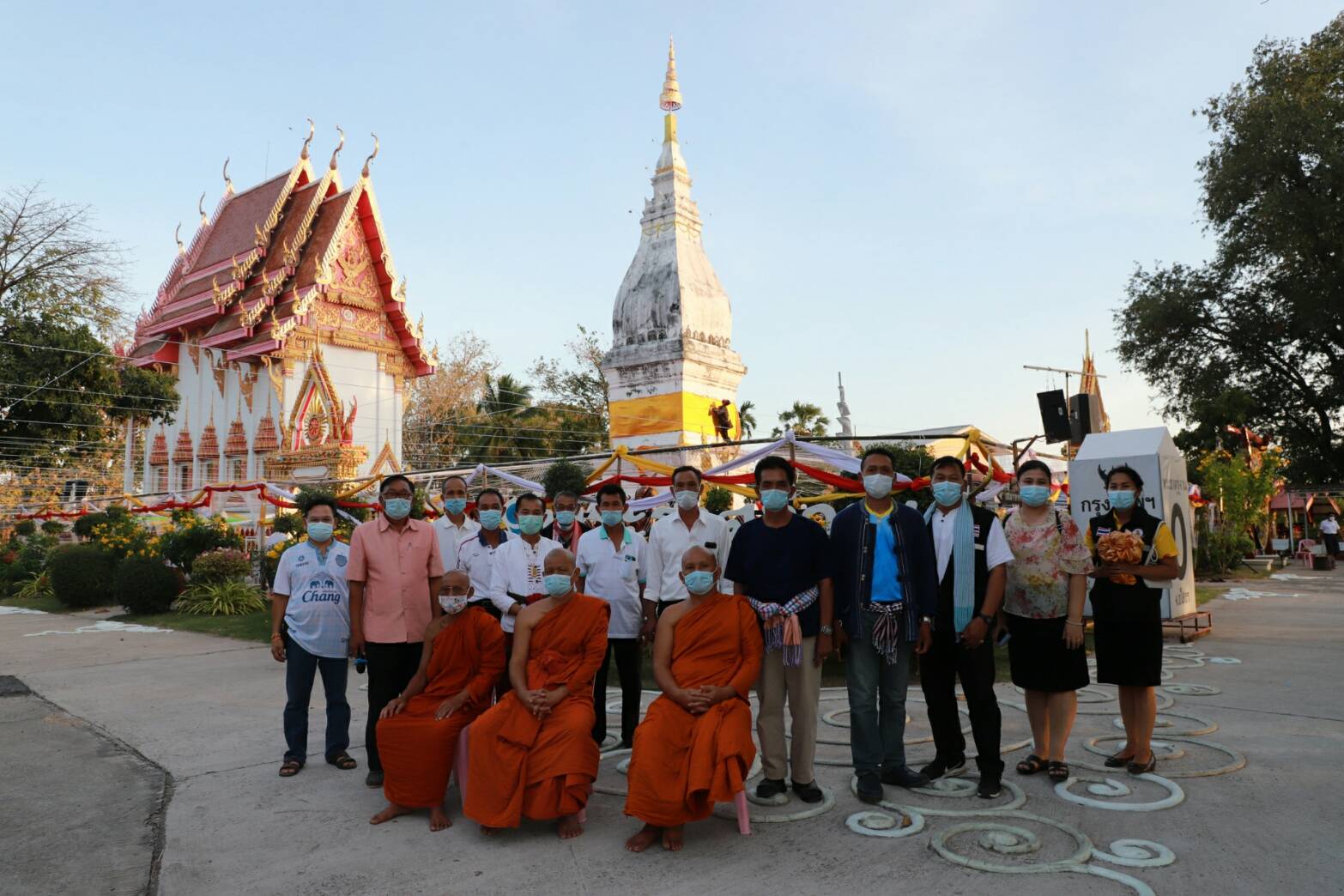 "วัดกู่จานยโสธร" ห่มผ้าห่อพระธาตุกู่จาน จัดพิธีเฉพาะภายในชุมชนป้องกันการระบาดโควิด-19 