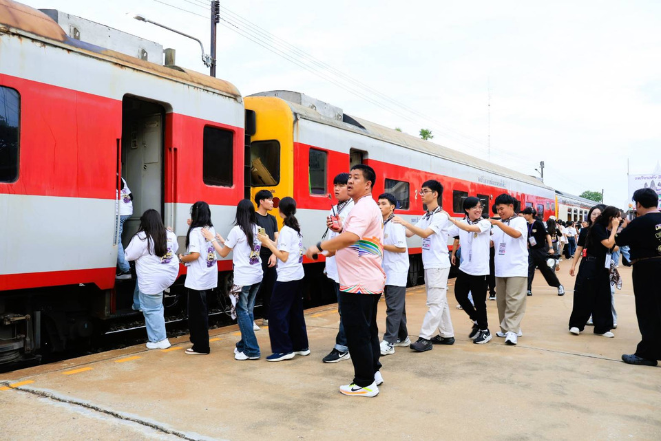 ลพบุรีอบอุ่น “รับน้องรถไฟ มช.” ปี 69 สืบสานประเพณี 62 ปี ศิษย์เก่า–ศิษย์ปัจจุบันร่วมต้อนรับคึกคัก 