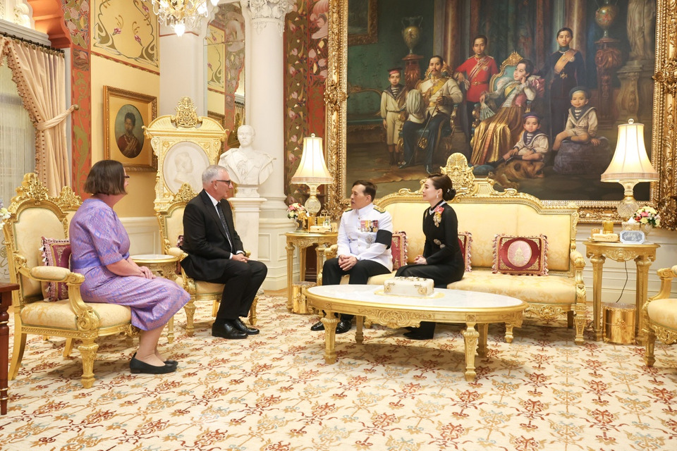“ในหลวง-พระราชินี” พระราชทานพระบรมราชวโรกาสให้ เอกอัครราชทูตต่างประเทศประจำประเทศไทย เฝ้าทูลละอองธุลีพระบาท ในโอกาสพ้นจากหน้าที่