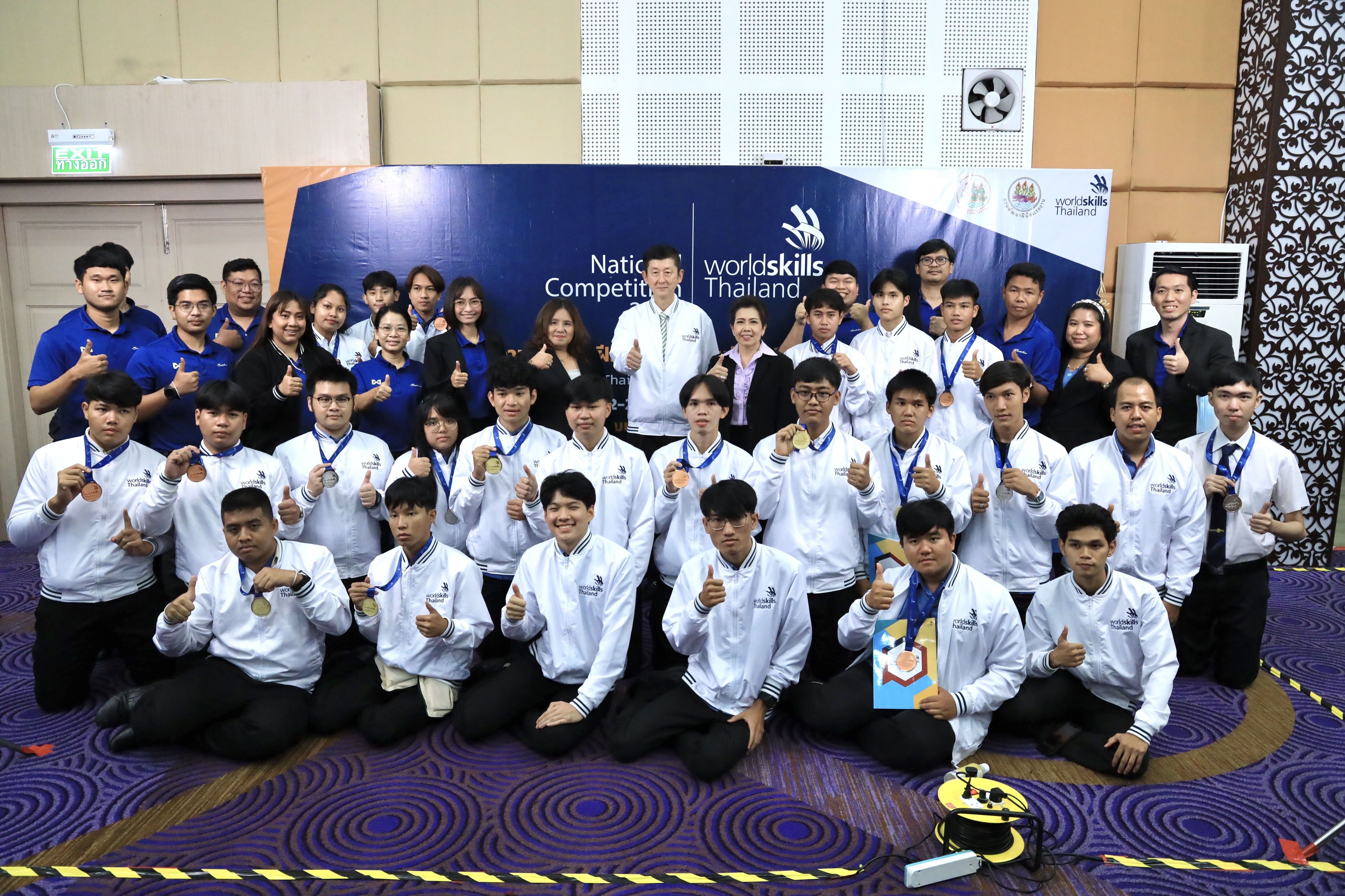 รมว.สุชาติ ส่งปลัด ก.แรงงาน มอบรางวัลแก่สุดยอดเยาวชนไทย พร้อมปิดฉากเวทีแข่งขันฝีมือแรงงานแห่งชาติ ครั้งที่ 29 สุดยิ่งใหญ่
