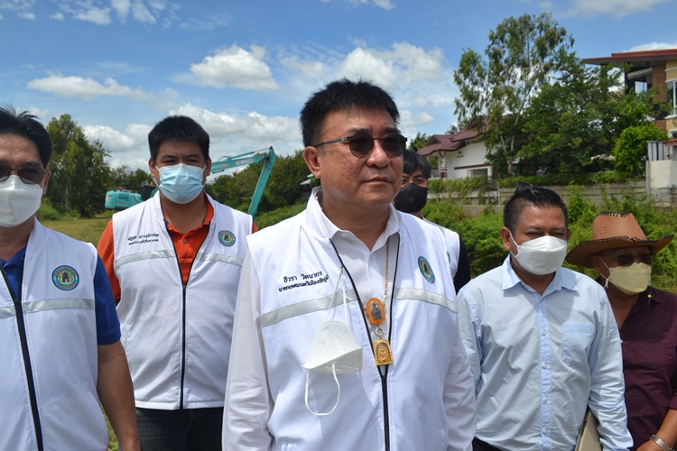 เทศบาลเมืองชัยภูมิ  พร้อมรับมืออุทกภัยปี 65  เร่งทำความสะอาด กำจัดขยะ ลอกท่อ ทางระบายน้ำ 