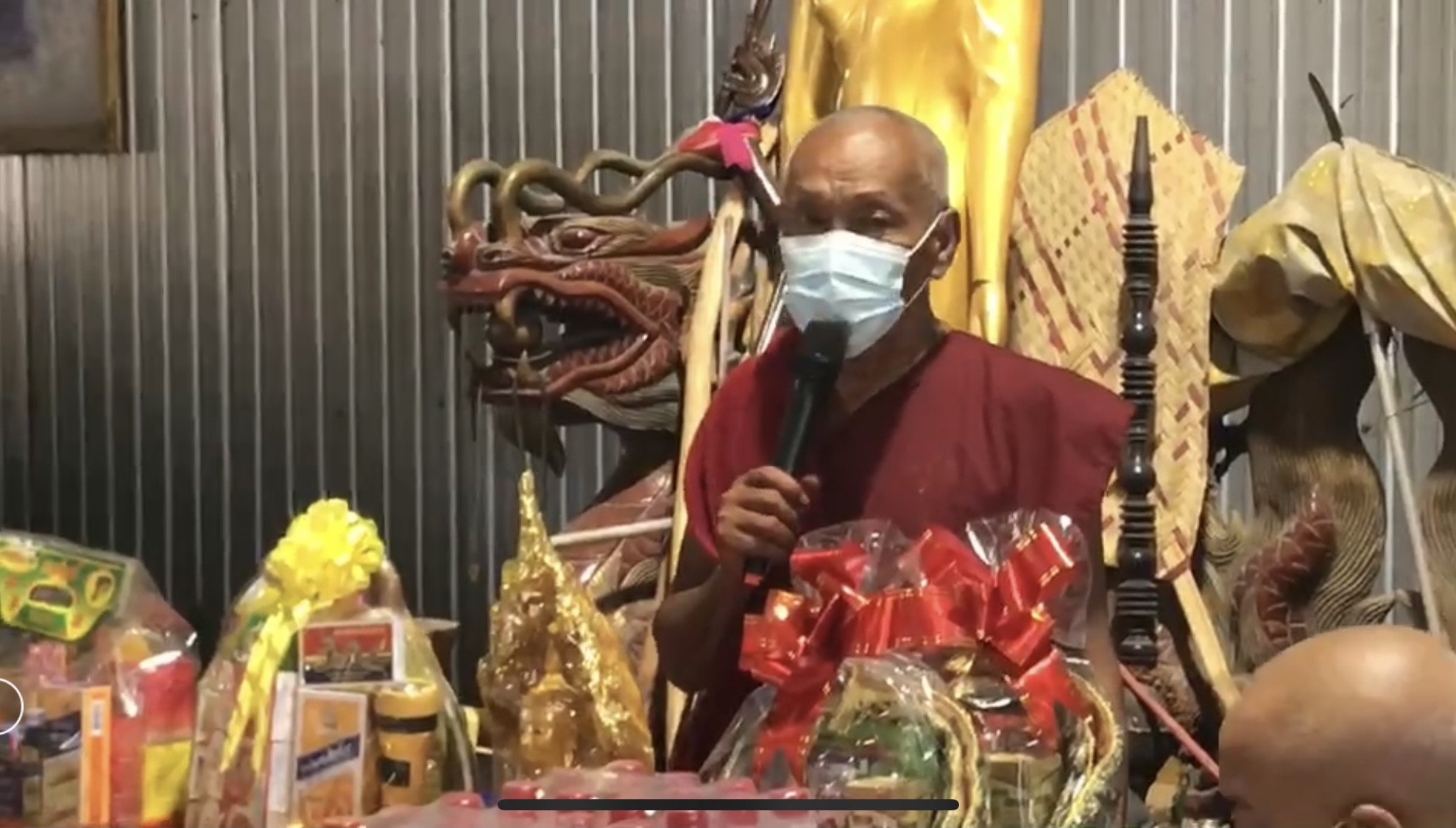 ลดการแพร่ระบาด! "หลวงพ่อแป๊ะ" จัดพิธีสังฆทานออนไลน์